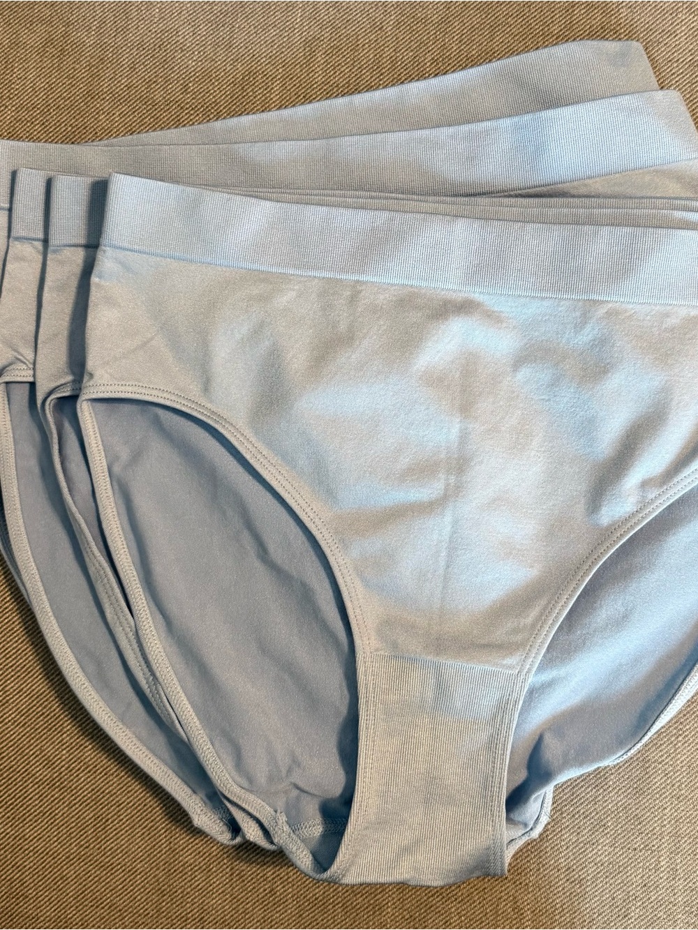 Quince - Smoothing Comfort High-Waisted Brief - 6 Pack - Medium - NEW Never worn